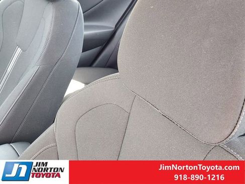 Used 2021 Hyundai Elantra SEL w/ Convenience Package image 17