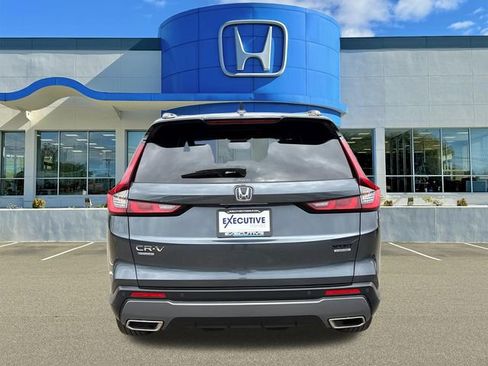 Used 2023 Honda CR-V Sport Touring image 3