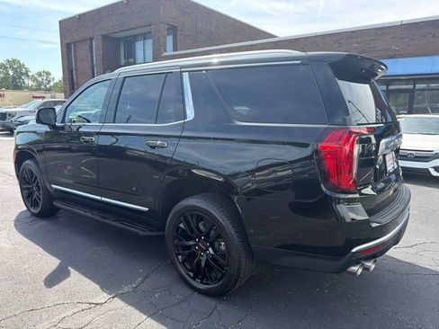 Used 2024 GMC Yukon Denali w/ Advanced Technology Package AWD/4WD image 4