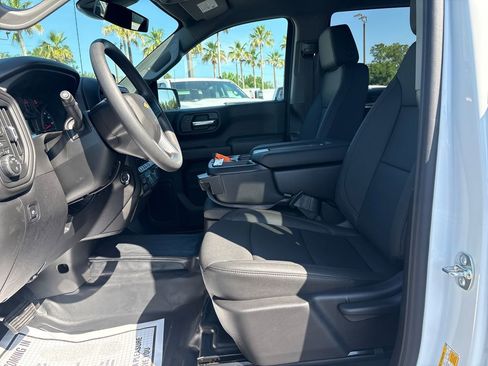 New 2026 Chevrolet Silverado 1500 W/T w/ WT Value Package AWD/4WD image 9