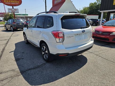 Used 2018 Subaru Forester 2.5i Premium w/ All-Weather Package AWD/4WD image 8