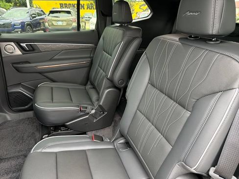 New 2026 Buick Enclave Avenir w/ Super Cruise Package FWD image 19