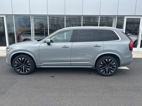 Certified 2025 Volvo XC90 B5 Plus image 2