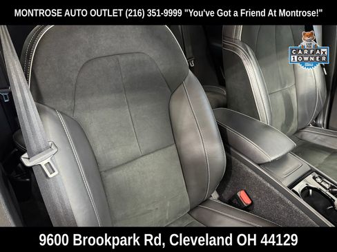 Used 2022 Volvo XC40 T5 R-Design w/ Climate Package image 53