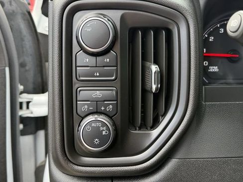 Used 2025 Chevrolet Silverado 2500 W/T w/ WT Convenience Package AWD/4WD image 22