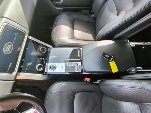 Used 2020 Land Rover Range Rover Long Wheelbase HSE AWD/4WD image 32
