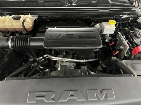 Used 2019 RAM 1500 Big Horn AWD/4WD image 10