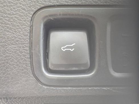 Used 2020 Ford Expedition Max Platinum AWD/4WD image 17