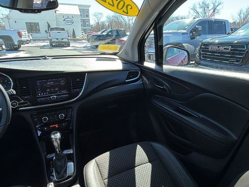 Certified 2022 Buick Encore Preferred w/ Safety Package image 28