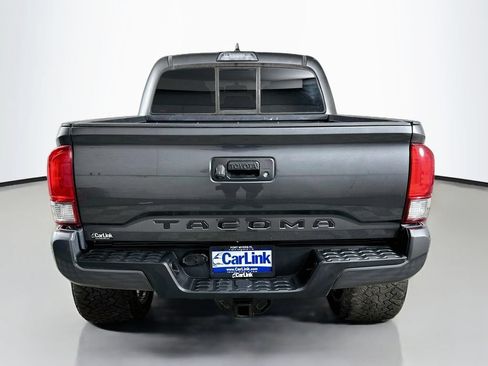 Used 2016 Toyota Tacoma TRD Sport w/ Towing Package RWD image 7
