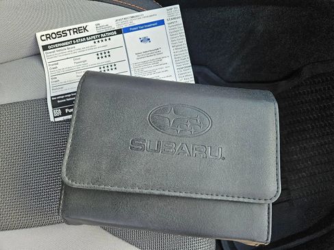 Used 2021 Subaru Crosstrek 2.0i Premium w/ Moonroof Package image 22