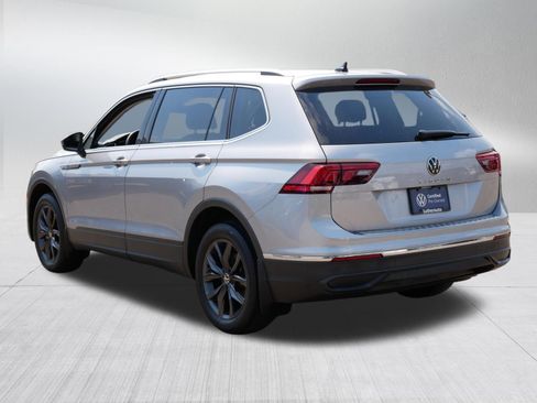 Certified 2023 Volkswagen Tiguan SE FWD image 5