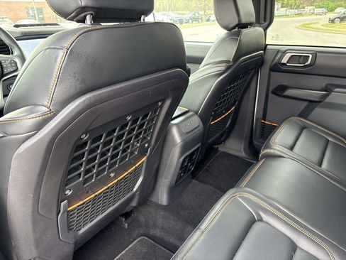 Used 2024 Ford Bronco Badlands image 31