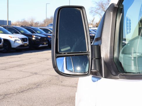 Used 2016 Ford Transit 350 XLT image 13