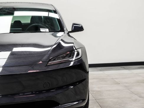 Used 2024 Tesla Model 3 Standard Range RWD image 4