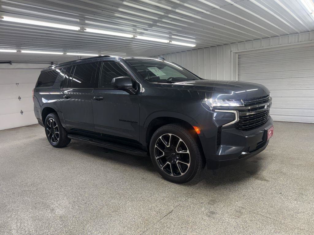 Used 2021 Chevrolet Suburban RST AWD/4WD image 2
