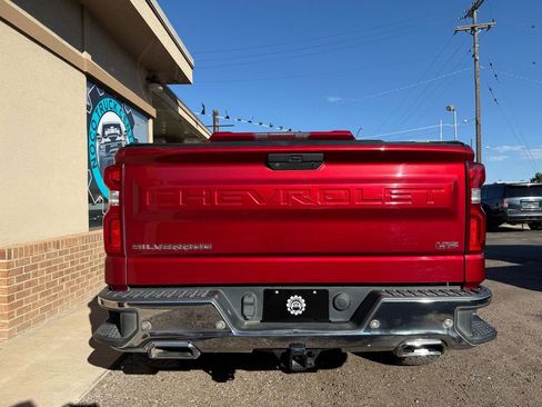Used 2019 Chevrolet Silverado 1500 LTZ w/ LTZ Premium Package image 5