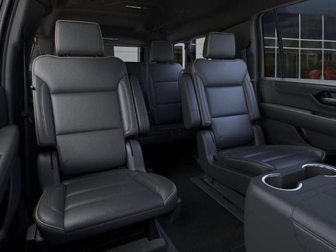 New 2026 GMC Yukon XL Elevation image 17