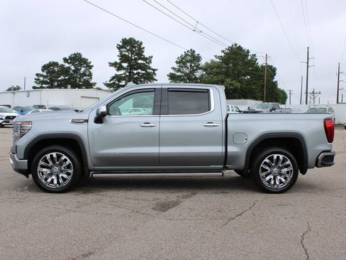Used 2025 GMC Sierra 1500 Denali w/ Denali Reserve Package AWD/4WD image 3