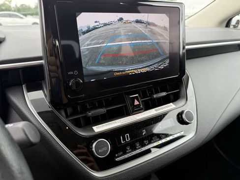 Used 2023 Toyota Corolla LE FWD image 21