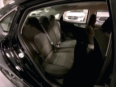 Used 2023 Kia Forte LXS image 18