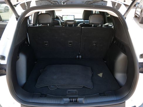 Certified 2024 Ford Escape Platinum AWD/4WD image 18