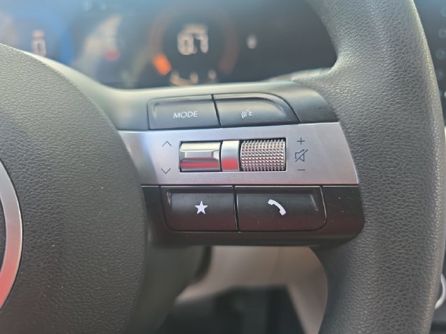 Used 2025 Hyundai Tucson SEL AWD/4WD image 19