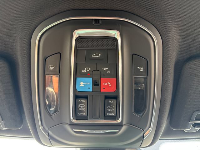 Used 2023 Jeep Grand Cherokee L Laredo AWD/4WD image 14
