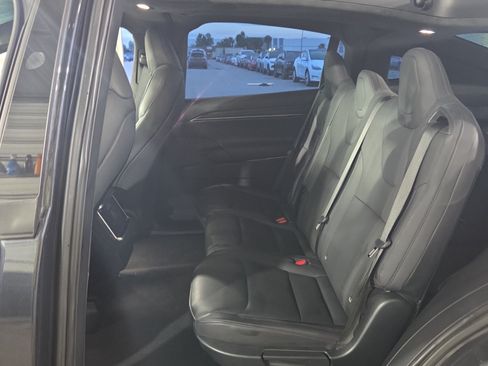 Used 2024 Tesla Model X AWD/4WD image 3