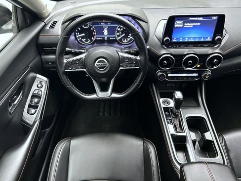 Used 2022 Nissan Sentra SR w/ SR Premium Package image 14