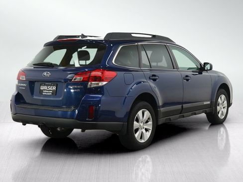 Used 2011 Subaru Outback 3.6R Limited w/ PWR Moonroof Pkg AWD/4WD image 5