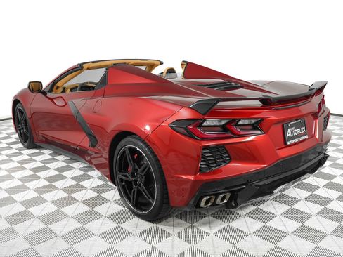 Used 2023 Chevrolet Corvette Stingray Premium Conv w/ Z51 Performance Package RWD image 9