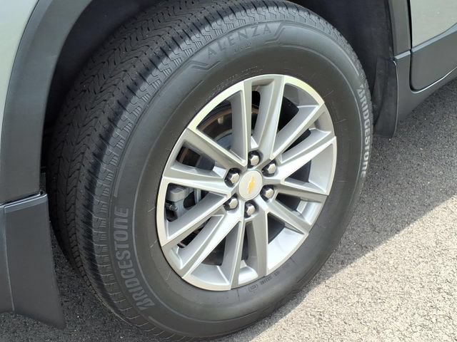 Used 2023 Chevrolet Traverse LT w/ LPO, Floor Liner Package AWD/4WD image 7