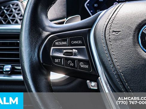 Used 2025 BMW X5 xDrive50e AWD/4WD image 36