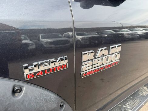 Used 2015 RAM 2500 Tradesman w/ Chrome Appearance Group image 16