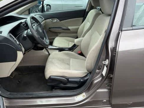 Used 2014 Honda Civic LX image 2