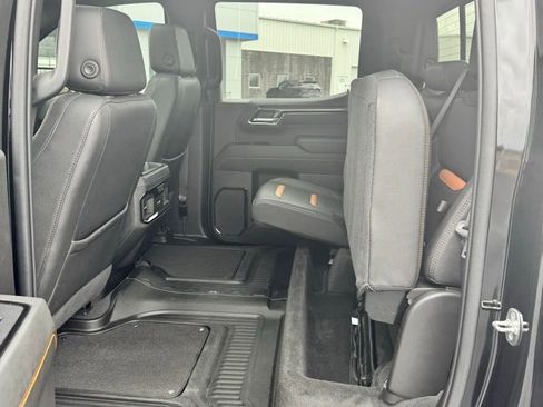 Used 2022 GMC Sierra 1500 AT4 w/ Technology Package image 37