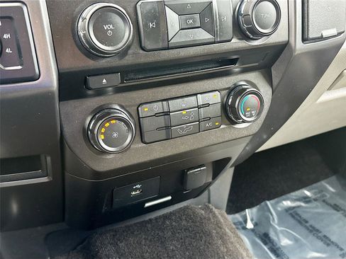 Used 2018 Ford F150 XLT image 16