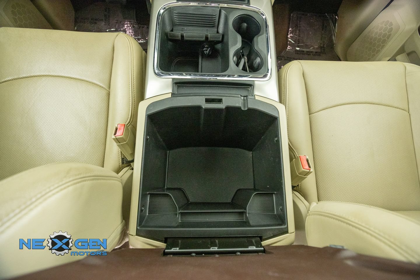 Used 2017 RAM 2500 Laramie w/ Convenience Group AWD/4WD image 34
