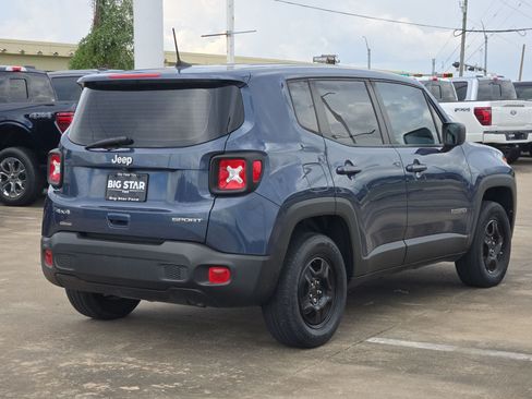 Used 2022 Jeep Renegade Sport AWD/4WD image 3