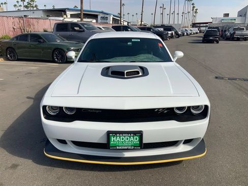 Certified 2023 Dodge Challenger R/T Scat Pack RWD image 2
