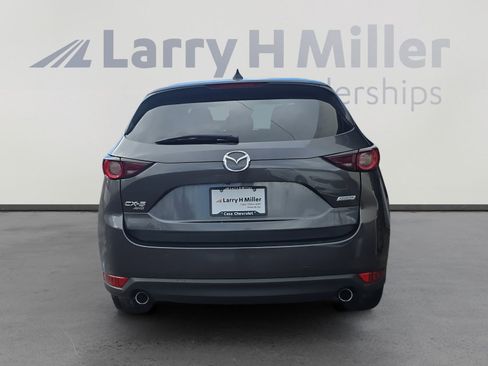Used 2017 MAZDA CX-5 Touring w/ Preferred Equipment Package image 4