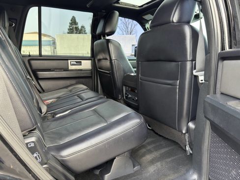 Used 2017 Ford Expedition Limited image 10
