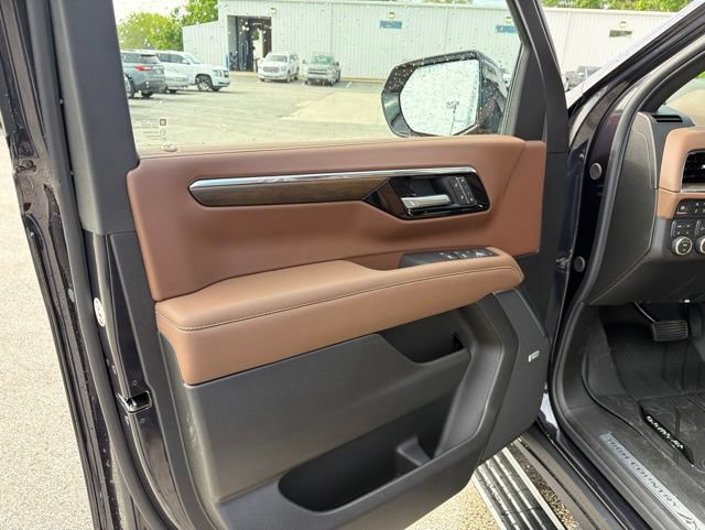 New 2026 Chevrolet Tahoe High Country AWD/4WD image 24