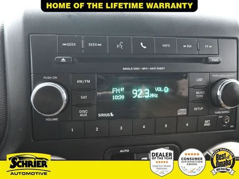 Used 2016 Jeep Wrangler Rubicon w/ Power Convenience Group image 30