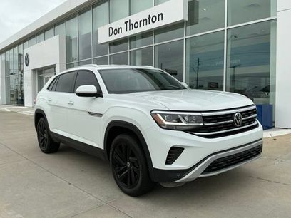 Used 2023 Volkswagen Atlas Cross Sport SE w/ Black Wheel Package
