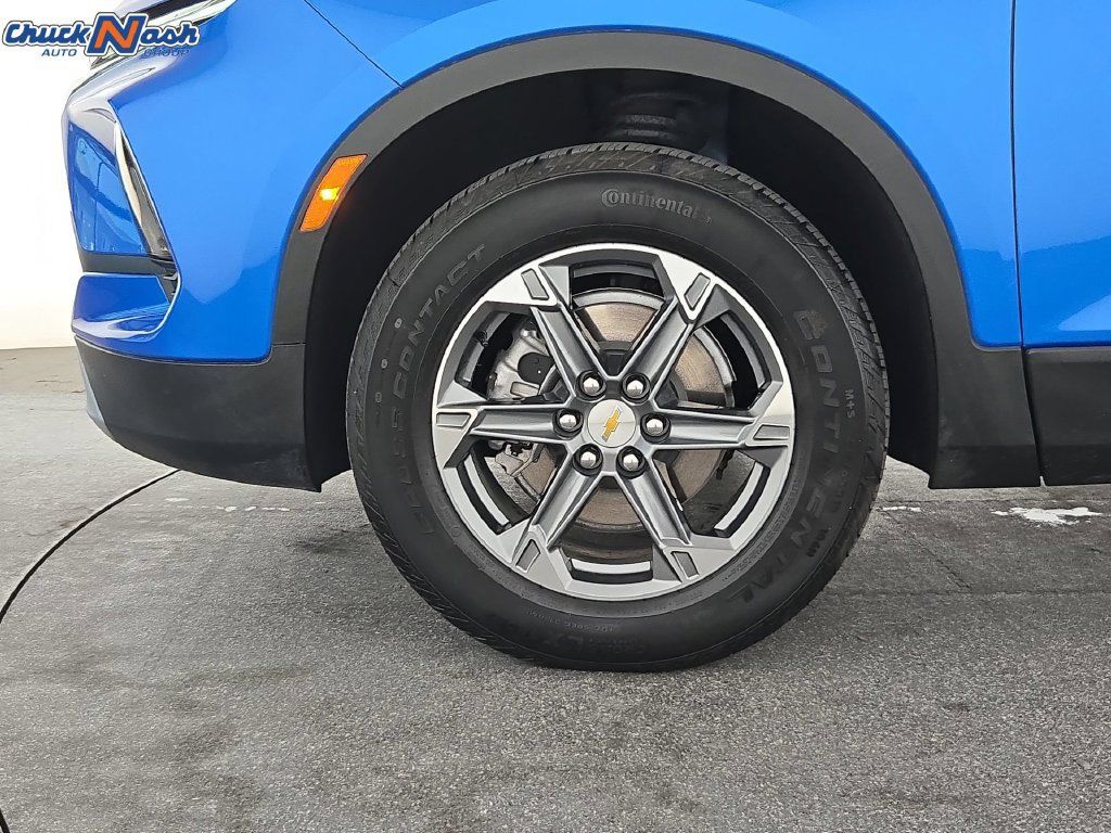 Certified 2026 Chevrolet Blazer LT FWD image 37