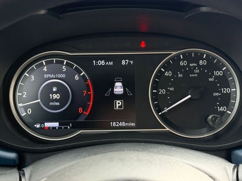 Used 2025 Nissan Versa SV FWD image 40