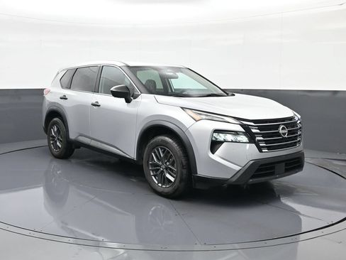 Certified 2024 Nissan Rogue S FWD image 1