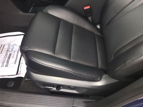 Used 2023 Nissan Rogue SV w/ SV Premium B Package image 12